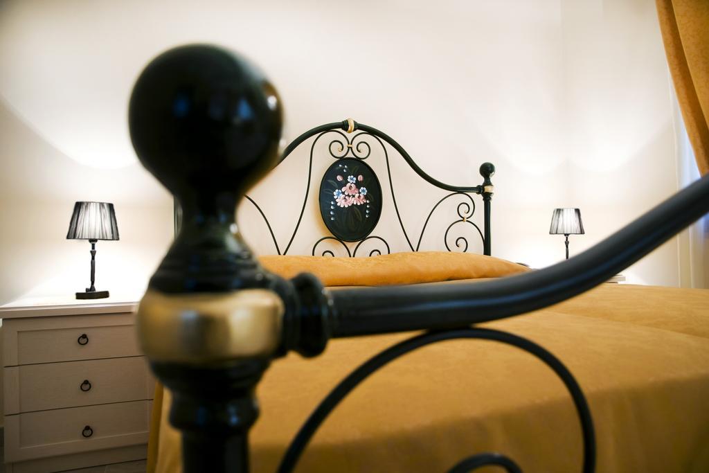 B&B Lepanto Messina Szoba fotó